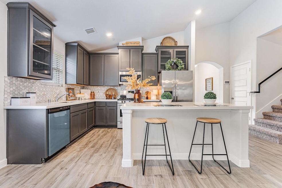 5308 Cascade Ct, Alvin, TX 77511 - photo 1