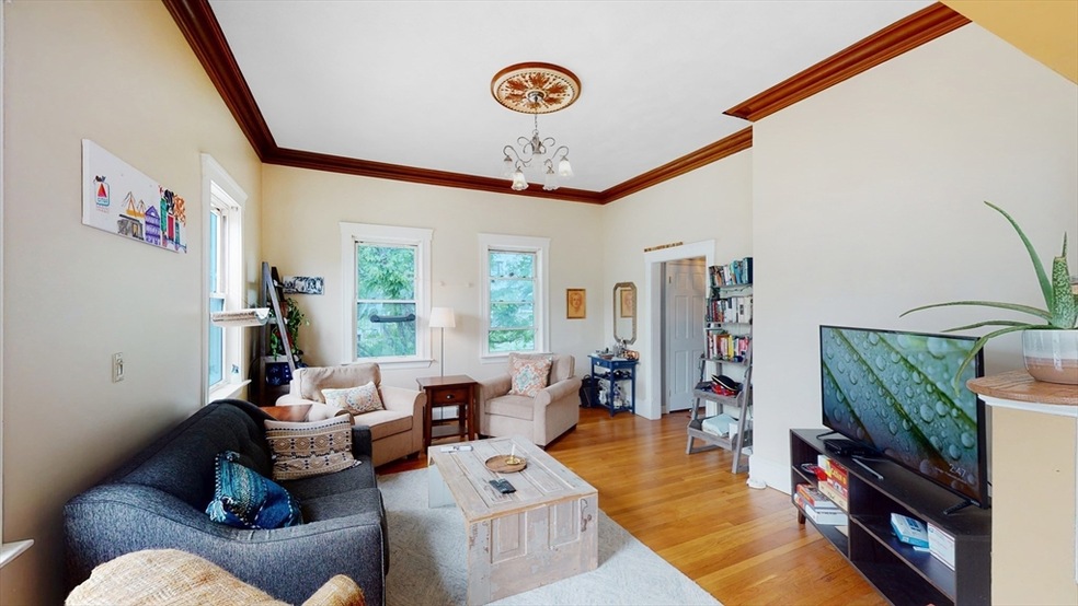 69 Myrtle St unit 4, Somerville, MA 02145 - photo 1