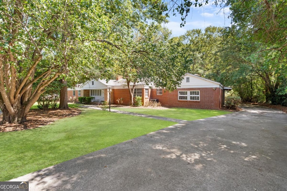 218 S Edgewood Dr, Statesboro, GA 30458 - photo 1