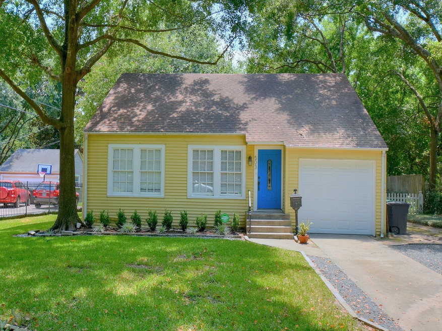 503 W 33rd St, Houston, TX 77018 - photo 1