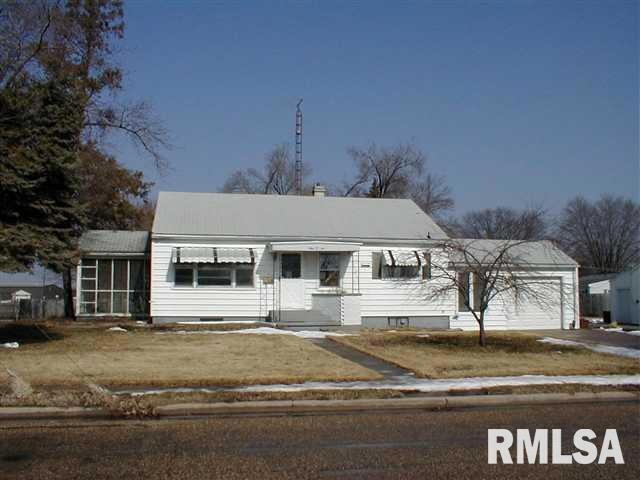 102 Nugent Place, Lincoln, IL 62656 - photo 1