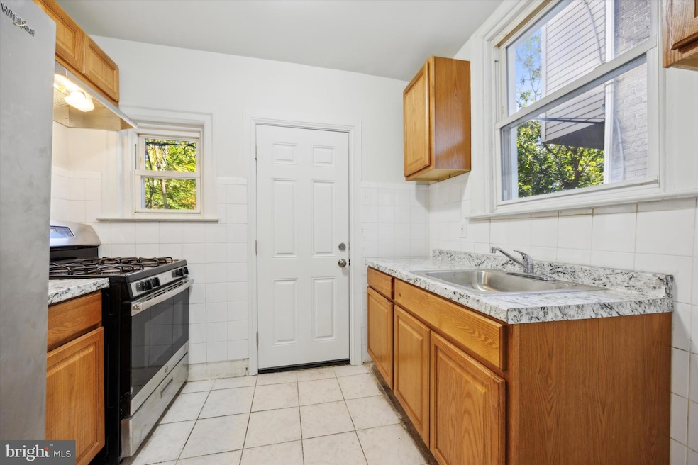 For Rent $1,780/month
