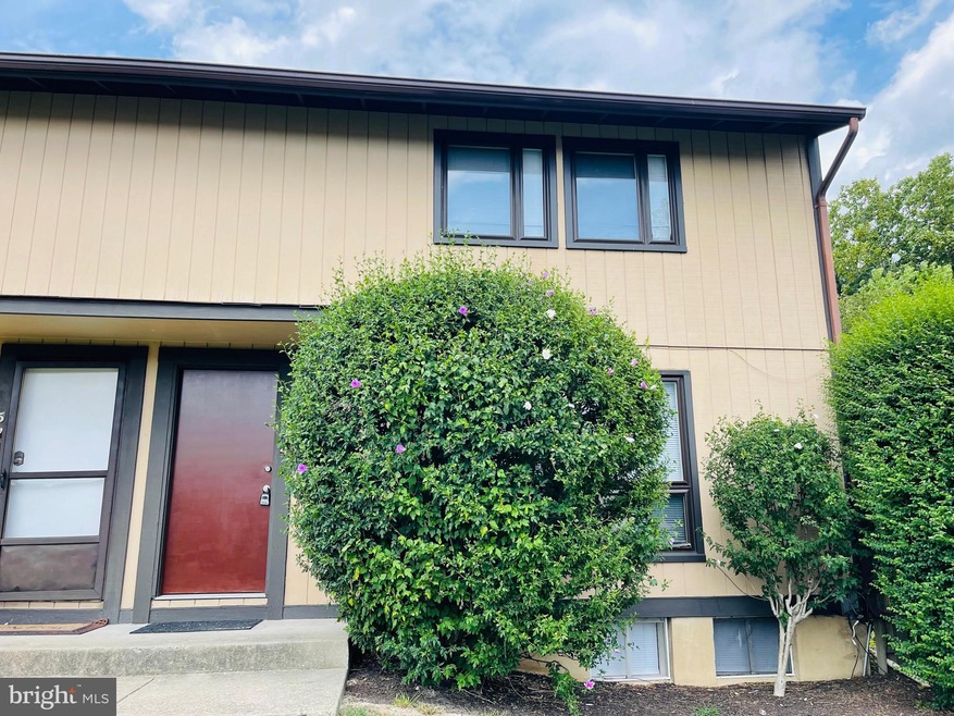 574 West Ct, Glen Burnie, MD 21061 - photo 1