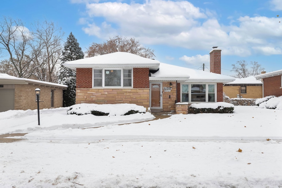 10551 Essex St, Westchester, IL 60154 - photo 1