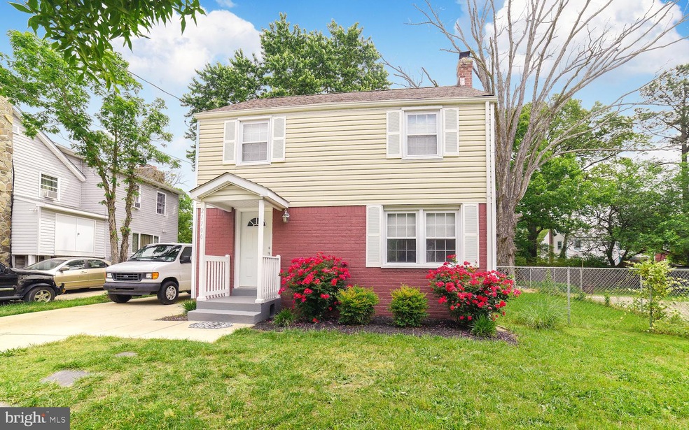 21700 Saratoga Dr, Lexington Park, MD 20653 - photo 1