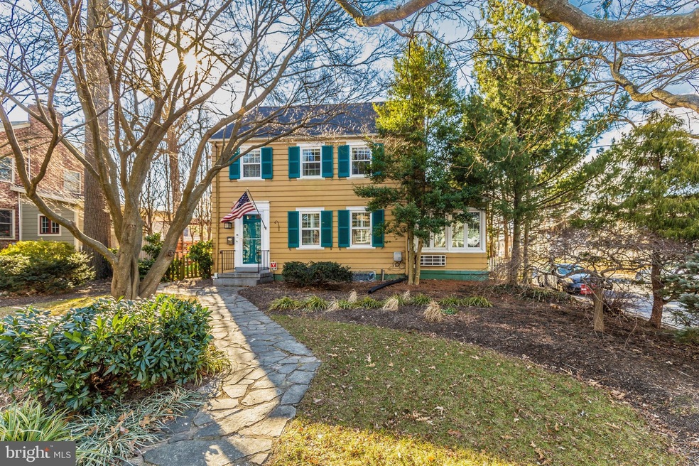 13 Hutton St, Gaithersburg, MD 20877 - photo 1