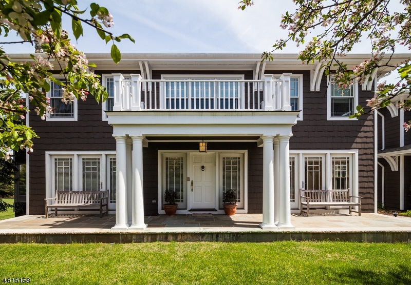 19 Hadrian Dr, Livingston, NJ 07039 - photo 1