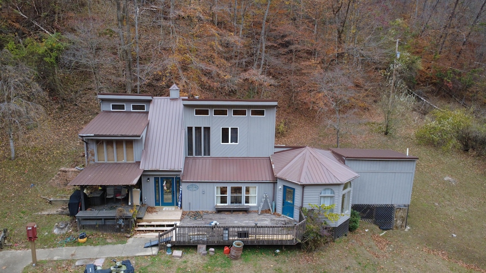 611 Blue River Branch Rd, Prestonsburg, KY 41653 - photo 1