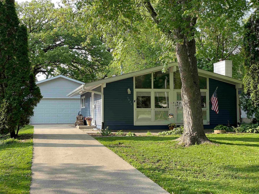 1826 Madison St, Cedar Falls, IA 50613 - photo 1