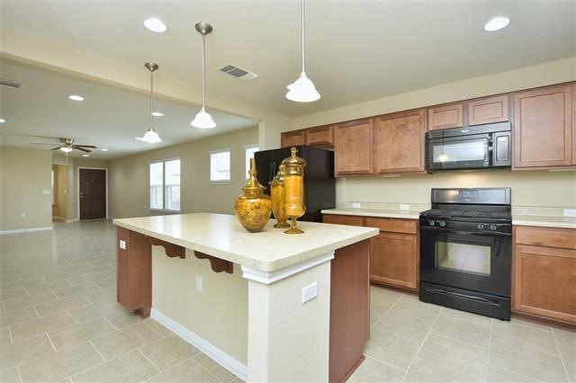 A large Island Kitchen is the hallmark of the Taft plan.