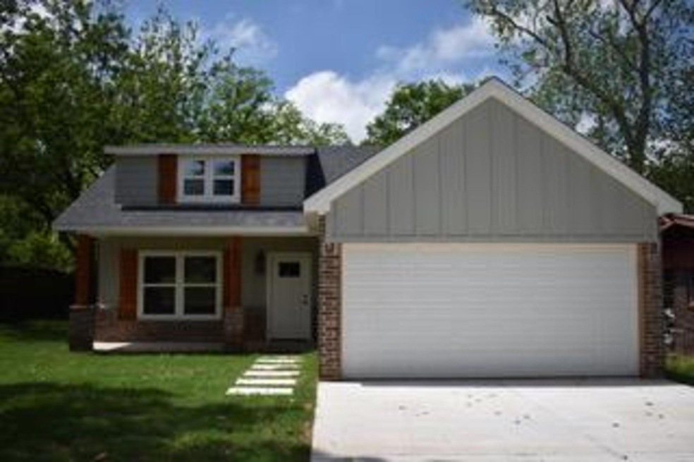 909 Leeper Dr, Denison, TX 75020 - photo 1