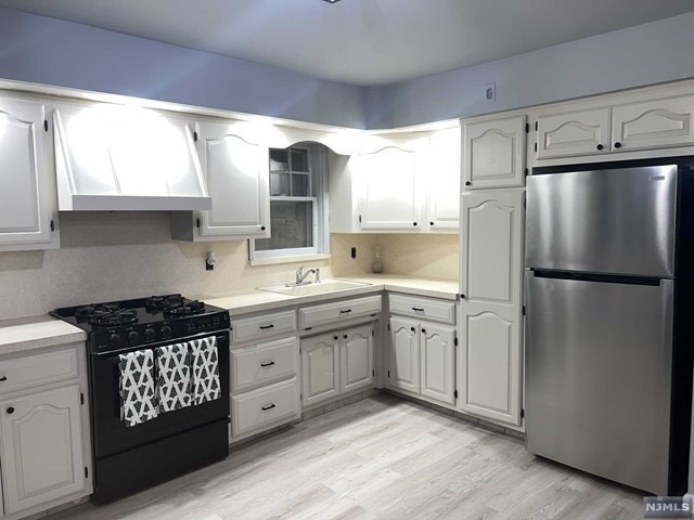 72 Westervelt Place, Lodi, NJ 07644 - photo 1