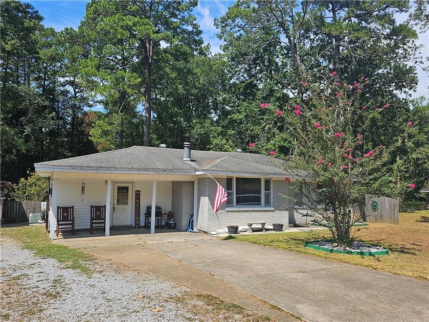 132 Michele Ln, Pineville, LA 71360 - photo 1