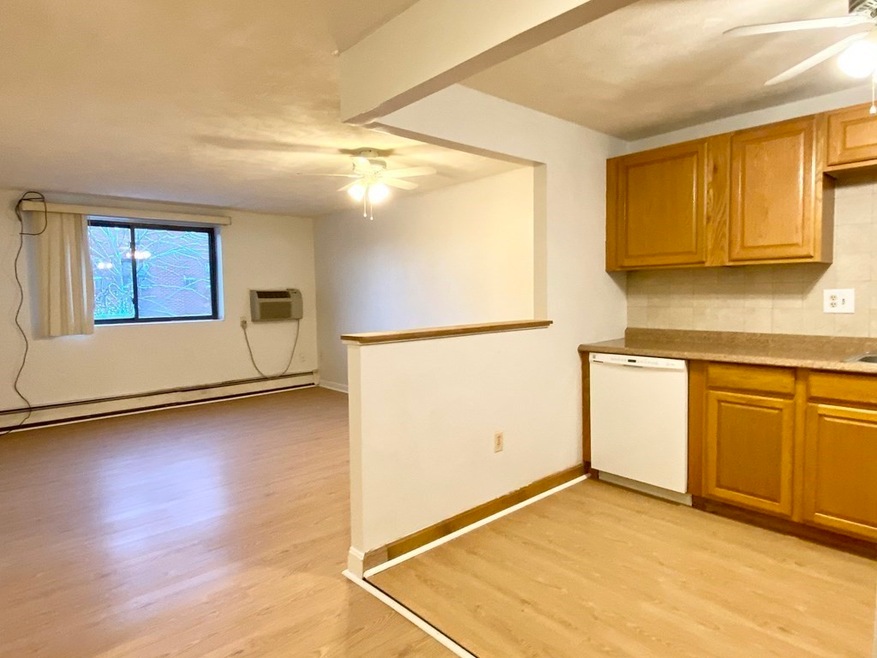 200 Governors Dr unit 27, Winthrop, MA 02152 - photo 1