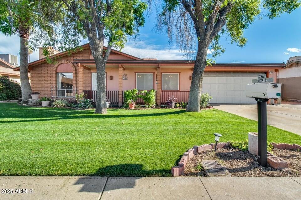 3527 W Yucca St, Phoenix, AZ 85029 - photo 1