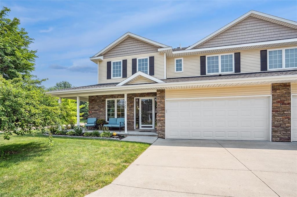 2747 NW 154th Ct, Clive, IA 50325 - photo 1