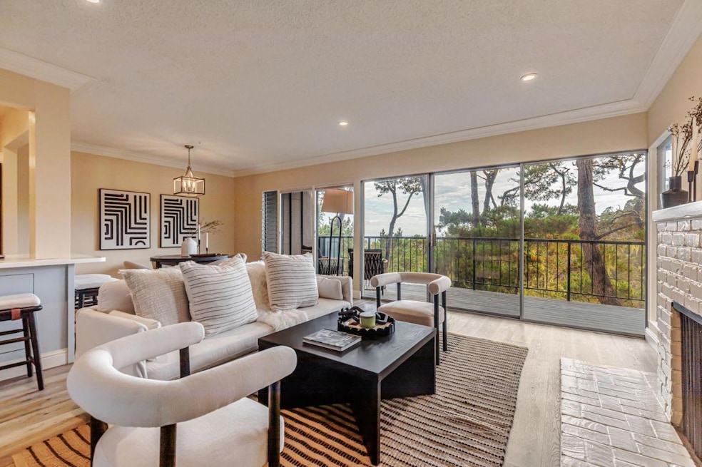 For Sale $949,000 • Co-Listing Agent