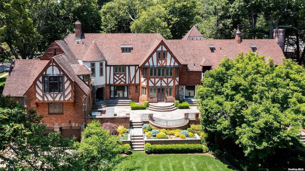 Sold $4,600,000 • Co-Listing Agent