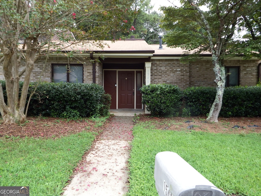 1548 Stoneleigh Way, Stone Mountain, GA 30088 - photo 1