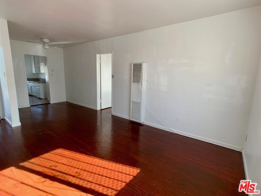 550 E 97th St, Inglewood, CA 90301 - photo 1