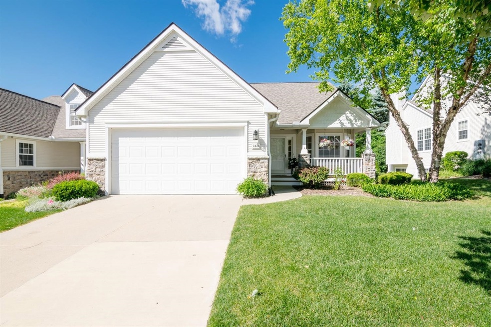 3435 Huron View Ct, Dexter, MI 48130 - photo 1