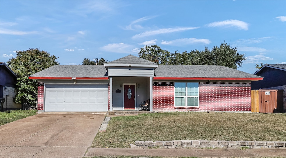 3217 Lariat Ln, Garland, TX 75042 - photo 1