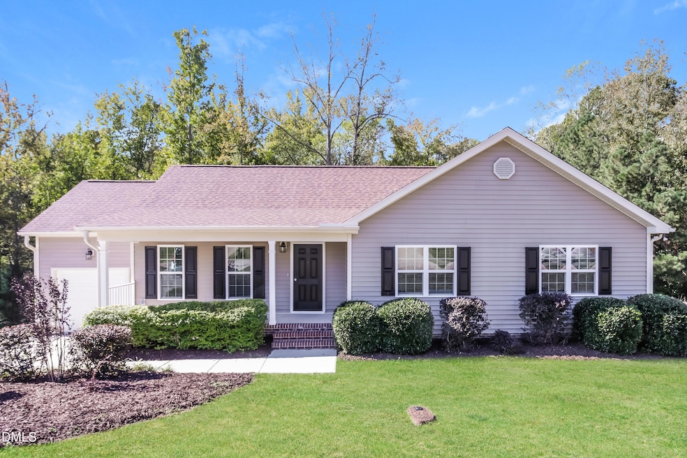 000-photo-front-view-14882990