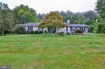 1996 Church View Rd, Coopersburg, PA 18036 - photo 1