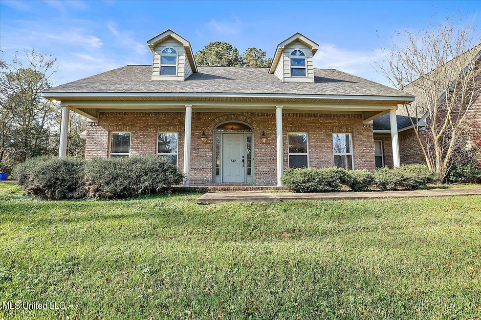 05-512 E Laurel Ave