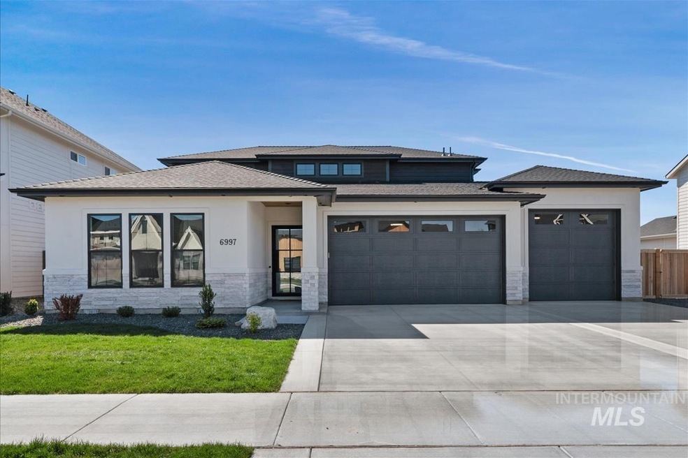 Sold • Co-Listing Agent