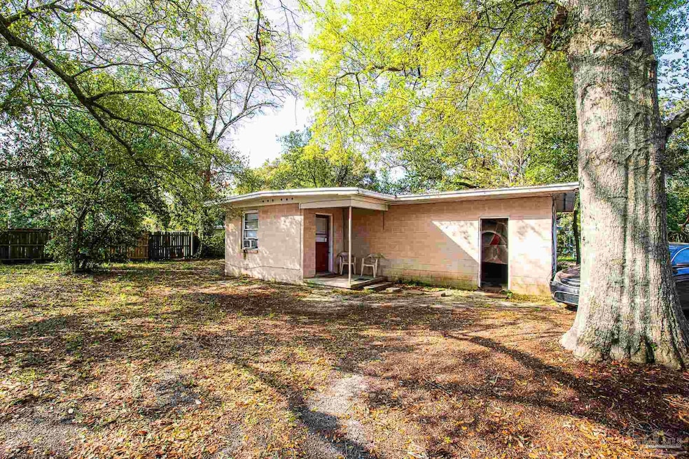 13 Marine Dr unit B, Pensacola, FL 32507 - photo 1