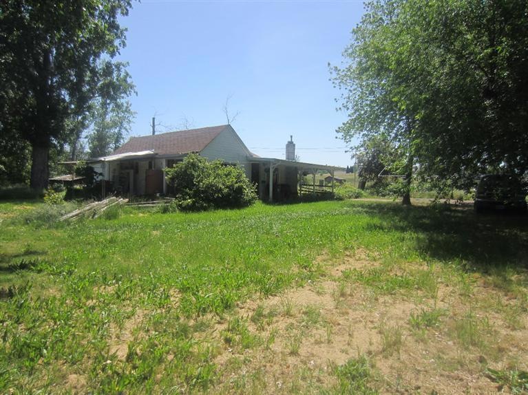 1380 Springbrook Rd, Medford, OR 97504 - photo 1