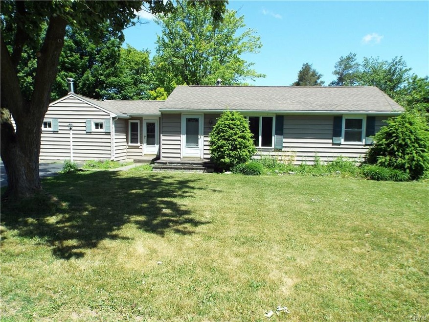 208 Edwin St, Chittenango, NY 13037 - photo 1