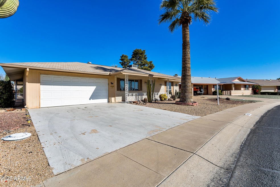 10002 W Caron Dr, Sun City, AZ 85351 - photo 1