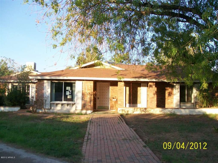 Main Photo Front View of home.