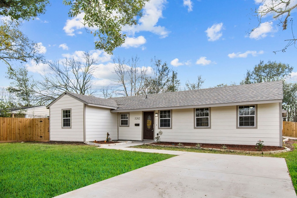 5202 Keystone St, Houston, TX 77021 - photo 1