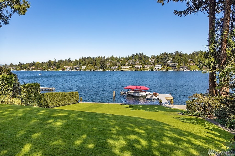 3432 Hunts Point Rd, Hunts Point, WA 98004 - photo 1