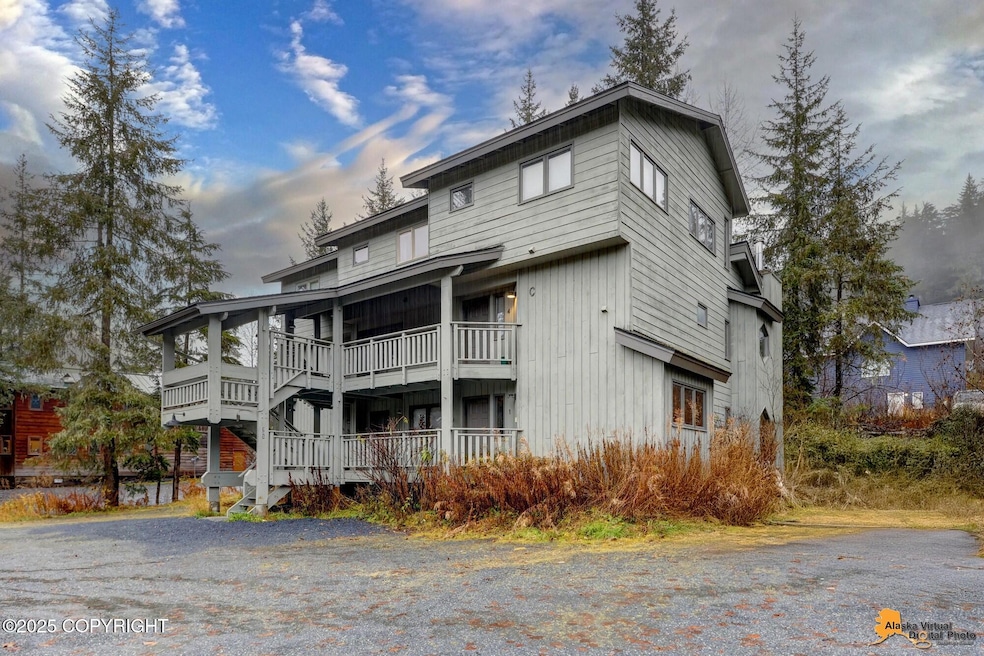 305 Crystal Mountain Rd unit C1, Anchorage, AK 99587 - photo 1