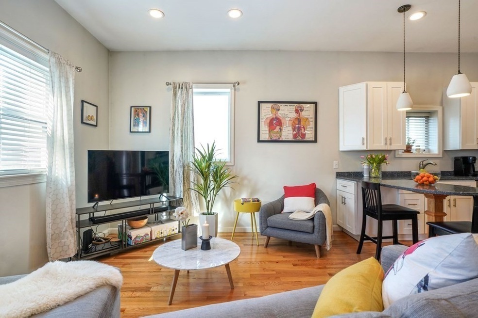 518 Main St unit 1, Medford, MA 02155 - photo 1