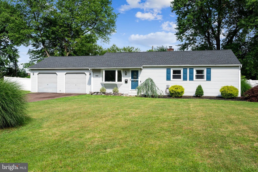 666 Mason Dr, Warminster, PA 18974 - photo 1