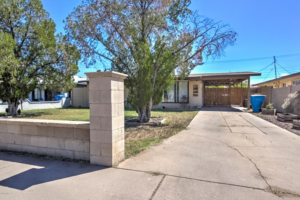 1805 N 19th Pl-1