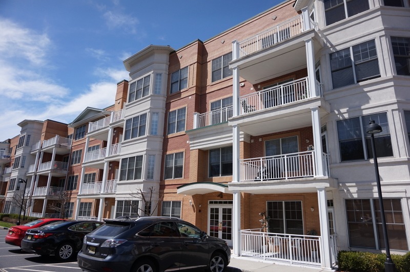 4306 Pointe Gate Dr, Livingston, NJ 07039 - photo 1