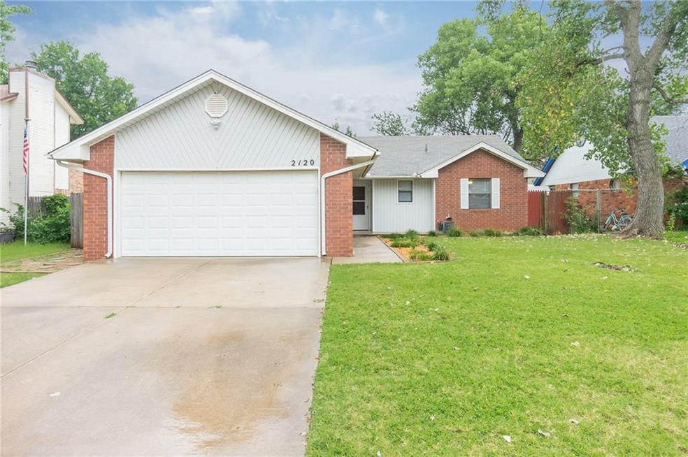 2120 NE 10th St, Moore, OK 73160 - photo 1