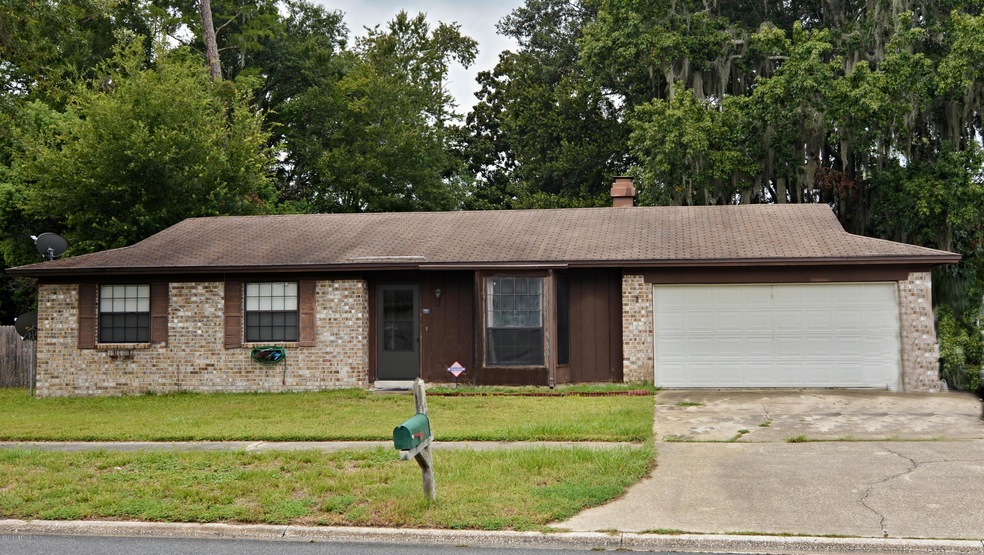 4952 Lofty Pines Cir W, Jacksonville, FL 32210 - photo 1