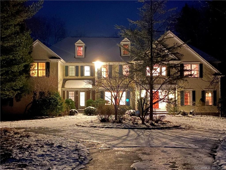 4 Eustis Ln, Ridgefield, CT 06877 - photo 1