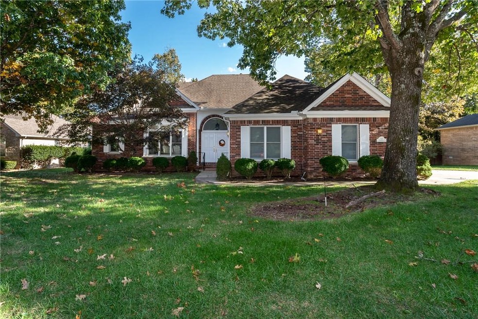 Front of house view from Stonehenge Drive.