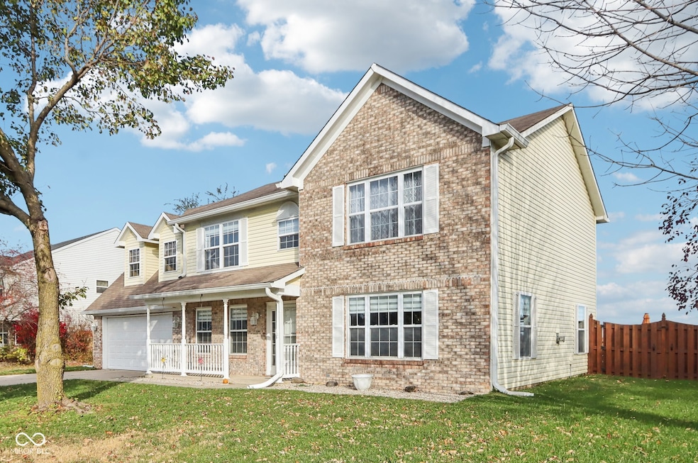 737 West St, Whiteland, IN 46184 - photo 1