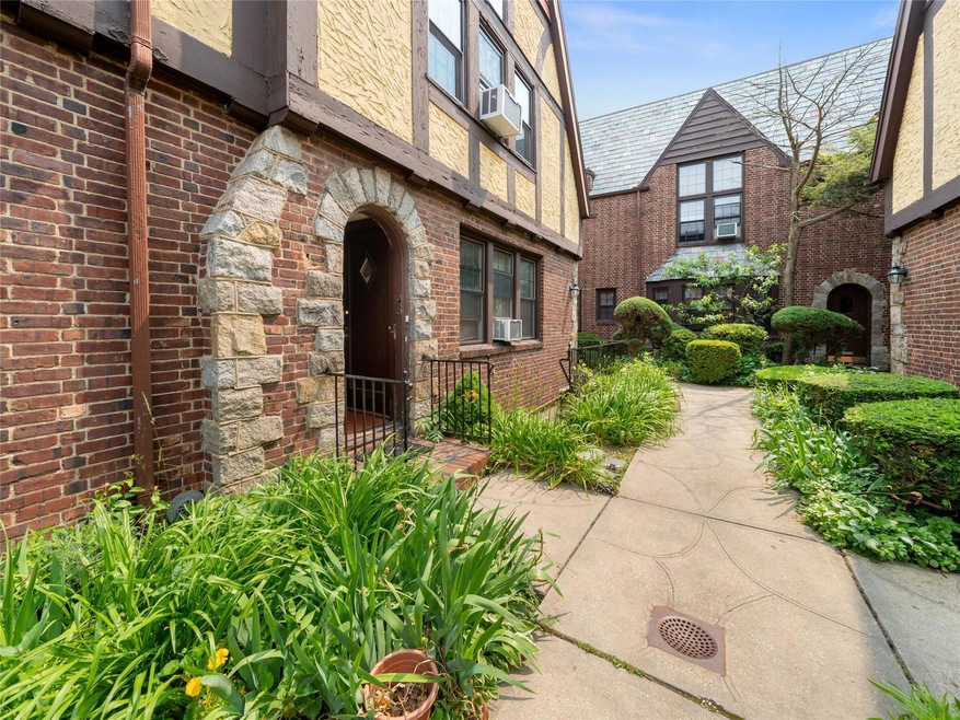 35-05 167th St unit 4, Flushing, NY 11358 - photo 1