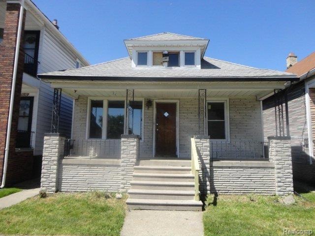 11903 Fleming St, HamtraMcK, MI 48212 - photo 1