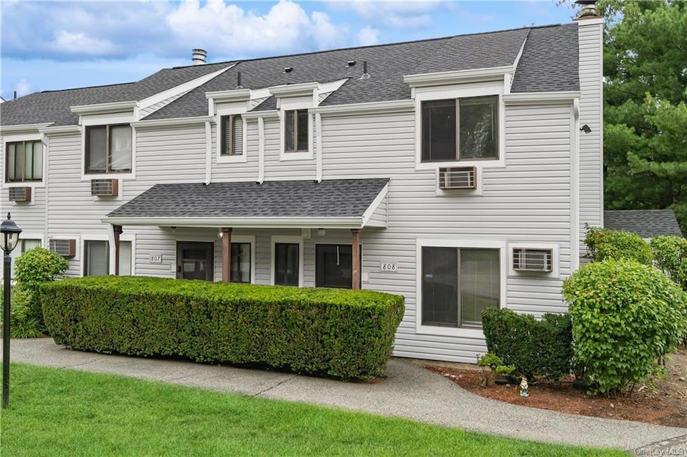 808 Swan Hollow Rd, Monroe, NY 10950 - photo 1